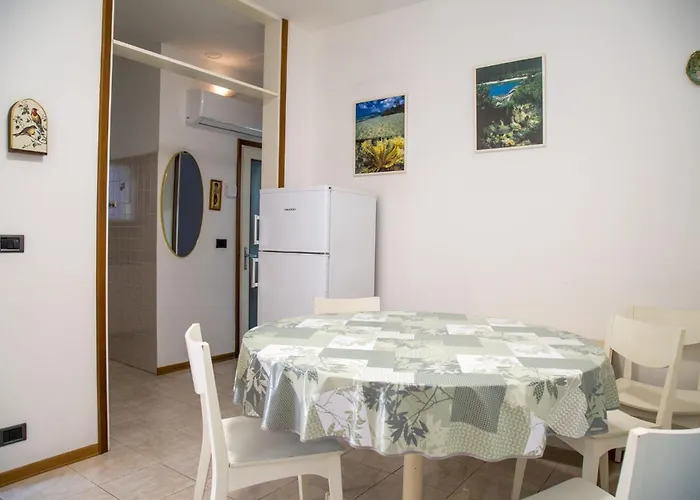 Pine-front Steps From The Гостевой дом Эраклея-Маре