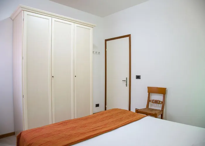 Pine-front Steps From The 3* Eraclea Mare