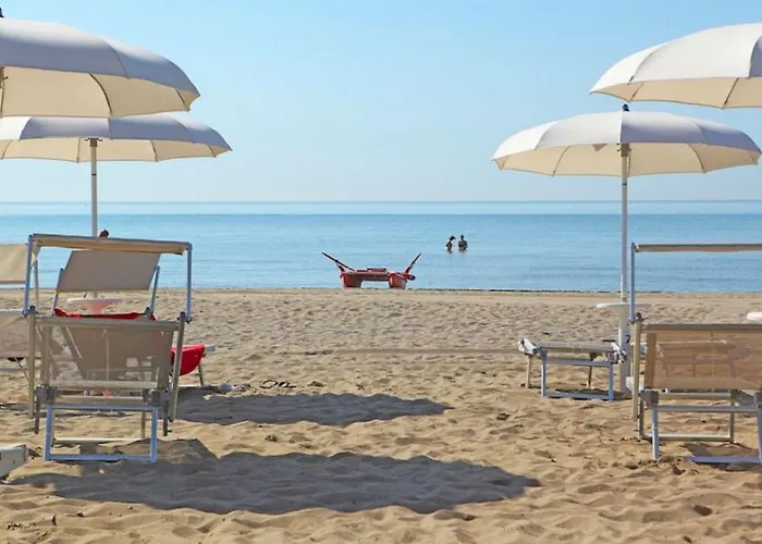 Pine-front Steps From The Гостевой дом Эраклея-Маре